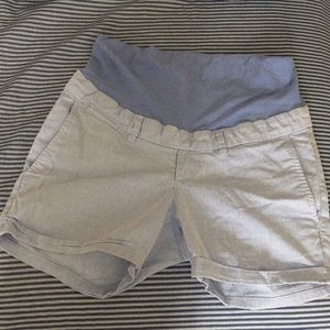 Maternity shorts